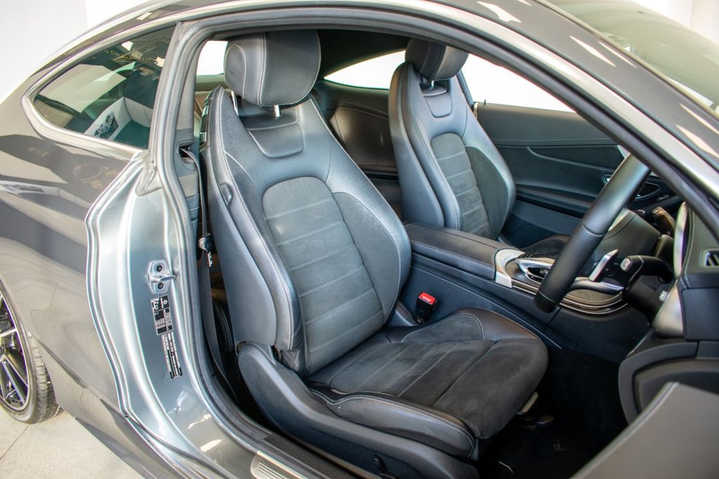 Used Mercedes-Benz C Class 2019 for sale - 76923114: Photo 2