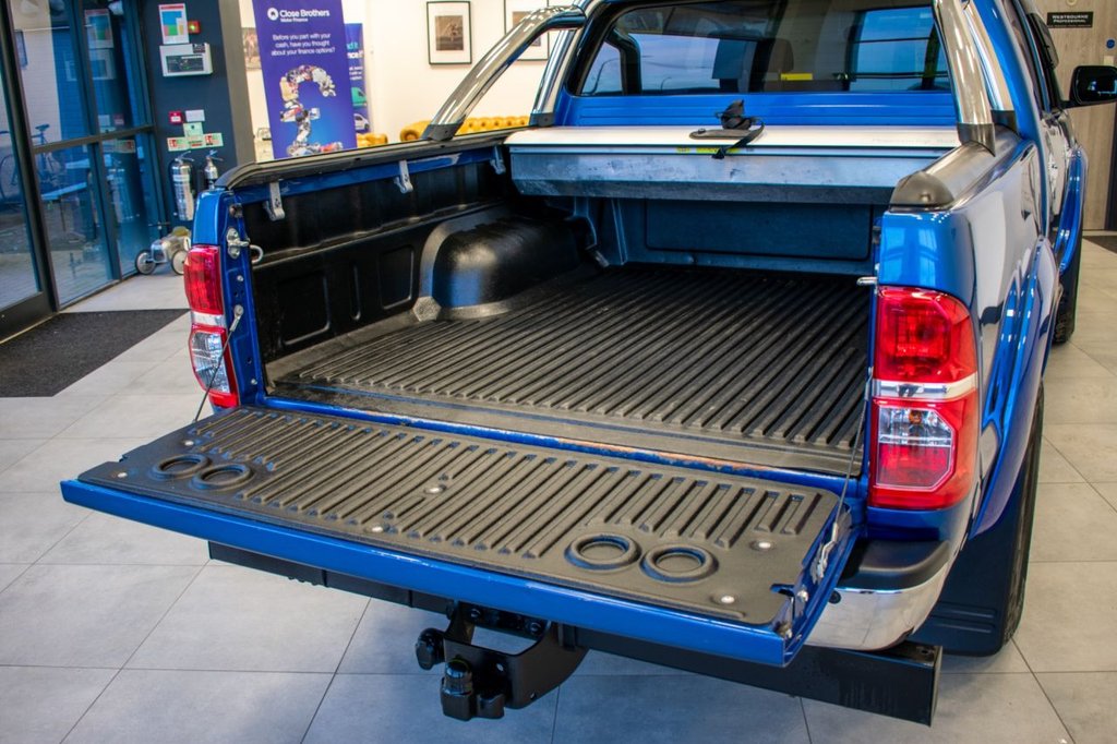 Used Toyota Hilux 2015 for sale - 77212056: Photo 15