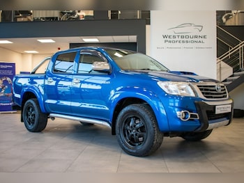 Used Toyota Hilux 2015 for sale - 77212056: Photo