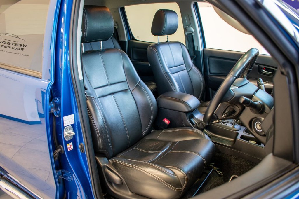 Used Toyota Hilux 2015 for sale - 77212056: Photo 2