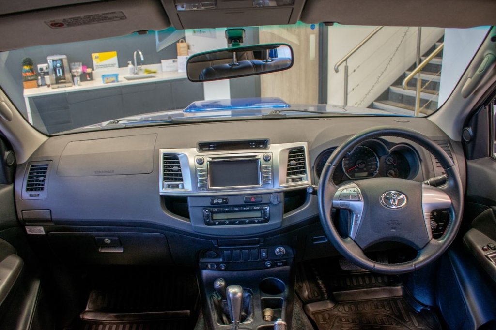 Used Toyota Hilux 2015 for sale - 77212056: Photo 5