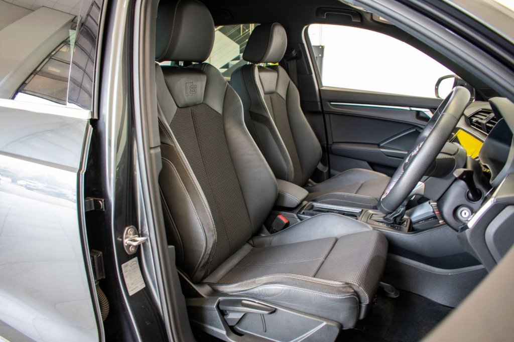 Used Audi Q3 2020 for sale - 76009578: Photo 2