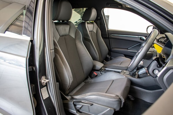 Used Audi Q3 2020 for sale - 76009578: Photo 2