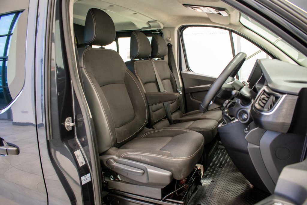 Used Renault Trafic 2023 for sale - 76582120: Photo 2