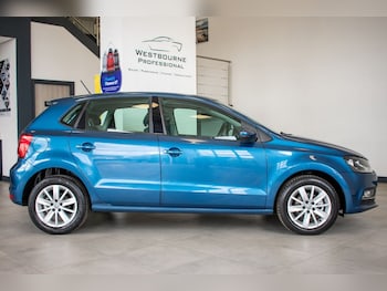 Used Volkswagen Polo 2015 for sale - 78839656: Photo