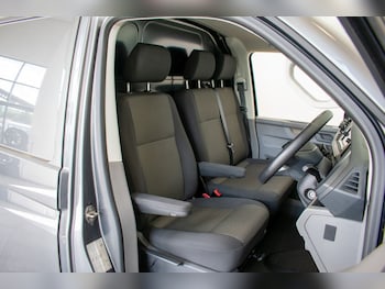Used Volkswagen Transporter 2022 for sale - 75296156: Photo