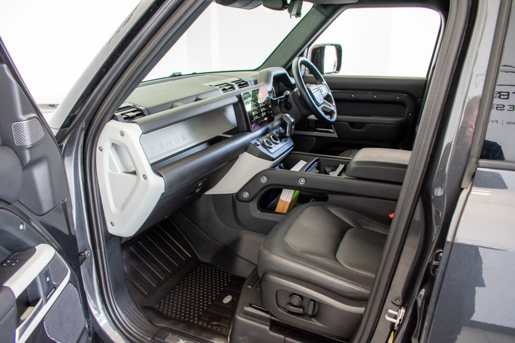 Used Land Rover Defender 2023 for sale - 76950134: Photo 13