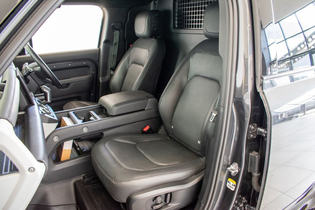 Used Land Rover Defender 2023 for sale - 76950134: Photo 9