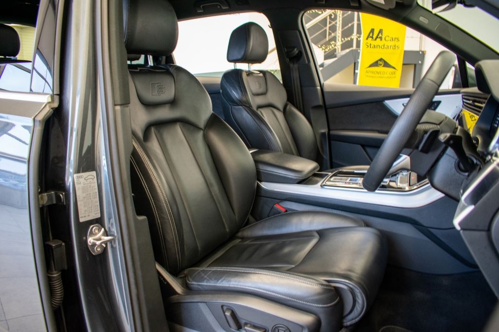 Used Audi Q7 2020 for sale - 76820644: Photo 2
