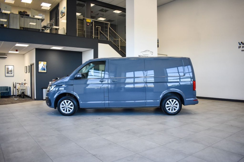 Used Volkswagen Transporter 2023 for sale - 77990536: Photo 10