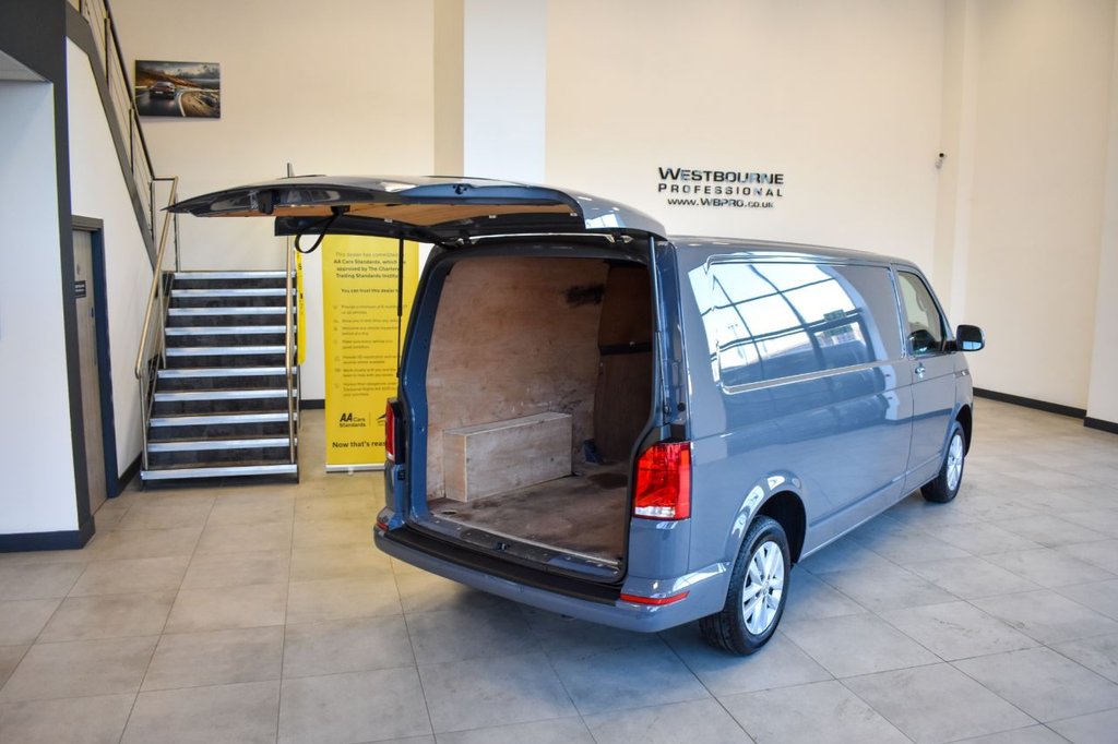 Used Volkswagen Transporter 2023 for sale - 77990536: Photo 25