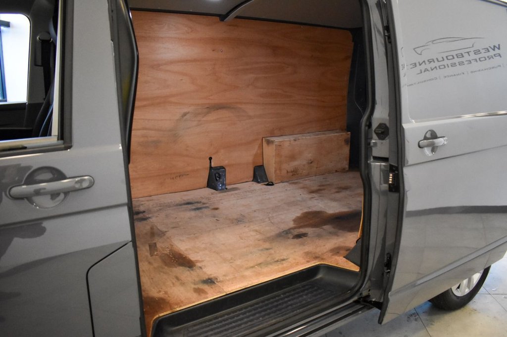 Used Volkswagen Transporter 2023 for sale - 77990536: Photo 26