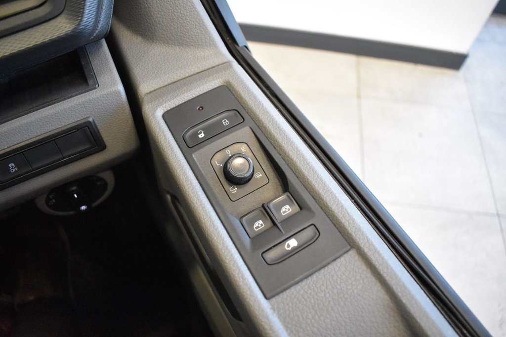 Used Volkswagen Transporter 2023 for sale - 77990536: Photo 35