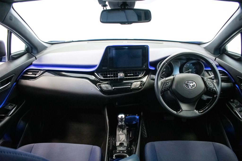 Used Toyota C-HR 2018 for sale - 77477323: Photo 14