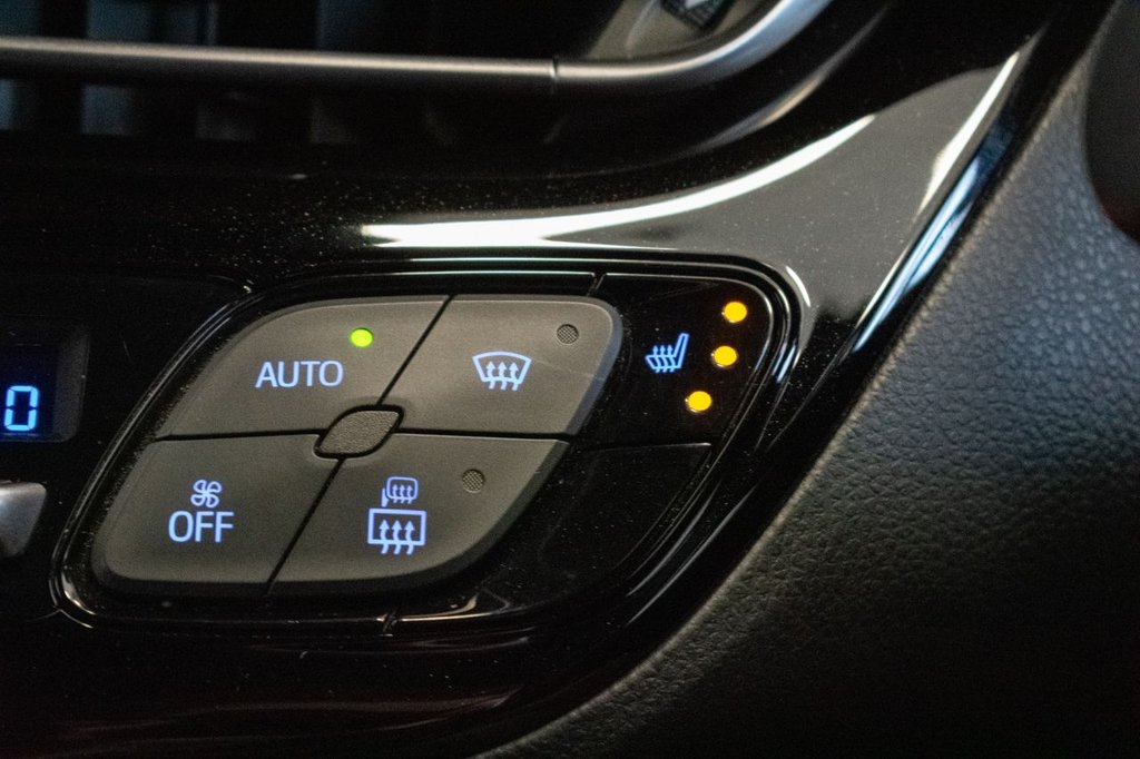 Used Toyota C-HR 2018 for sale - 77477323: Photo 26