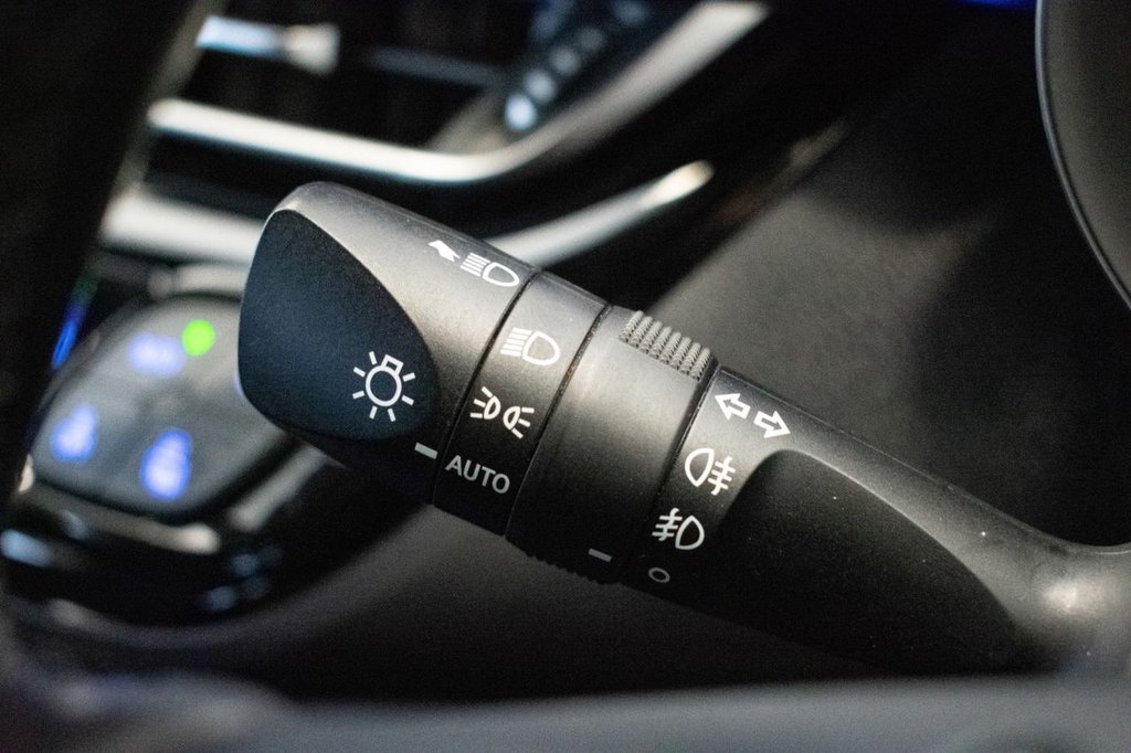 Used Toyota C-HR 2018 for sale - 77477323: Photo 31