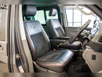 Used Volkswagen Transporter 2022 for sale - 76303553: Photo 2