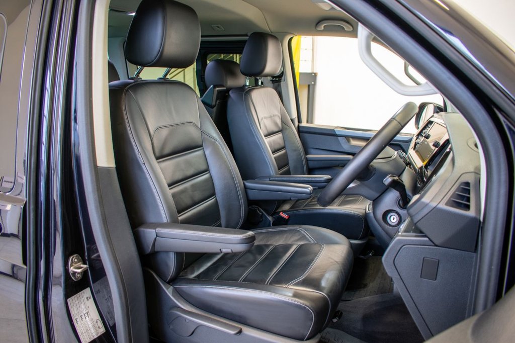 Used Volkswagen Caravelle 2020 for sale - 77383866: Photo 2