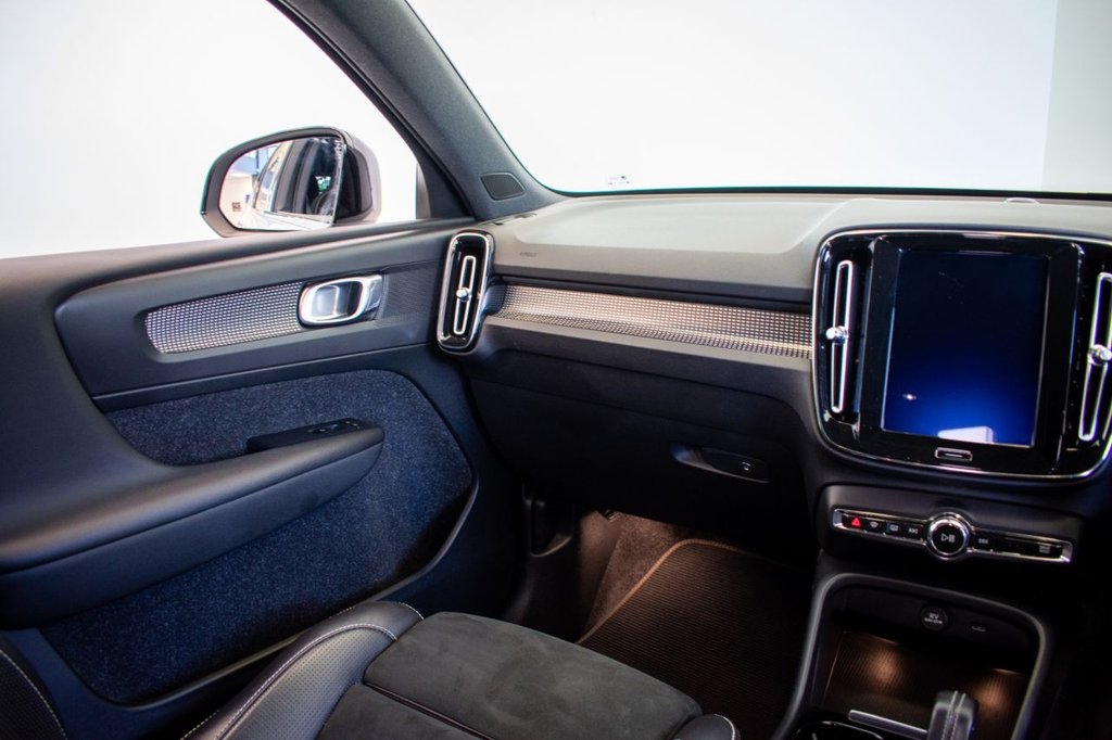 Used Volvo XC40 2019 for sale - 76105439: Photo 27