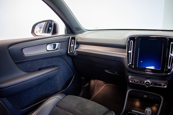 Used Volvo XC40 2019 for sale - 76105439: Photo 27