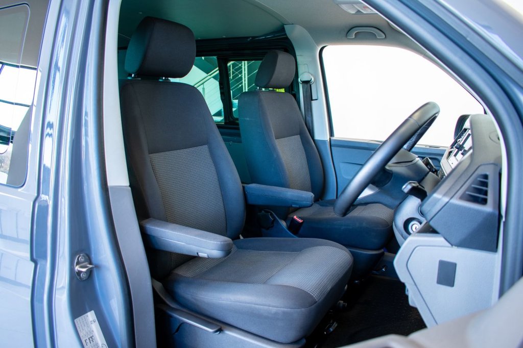 Used Volkswagen Transporter 2022 for sale - 77764903: Photo 2