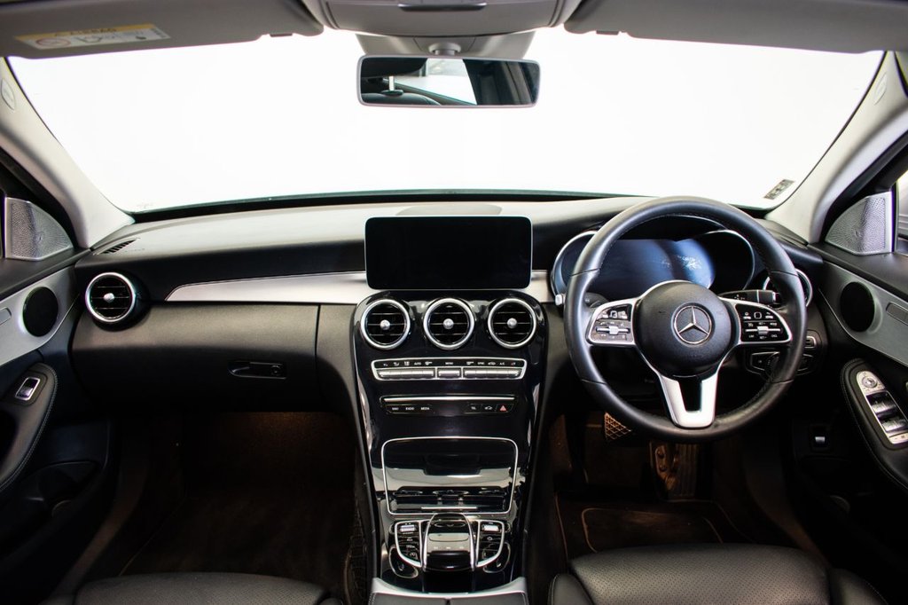 Used Mercedes-Benz C Class 2018 for sale - 76569802: Photo 14