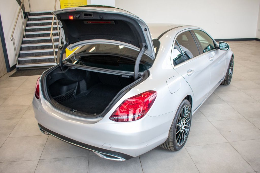 Used Mercedes-Benz C Class 2018 for sale - 76569802: Photo 18