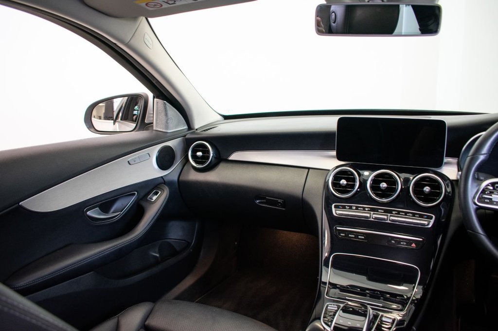 Used Mercedes-Benz C Class 2018 for sale - 76569802: Photo 22