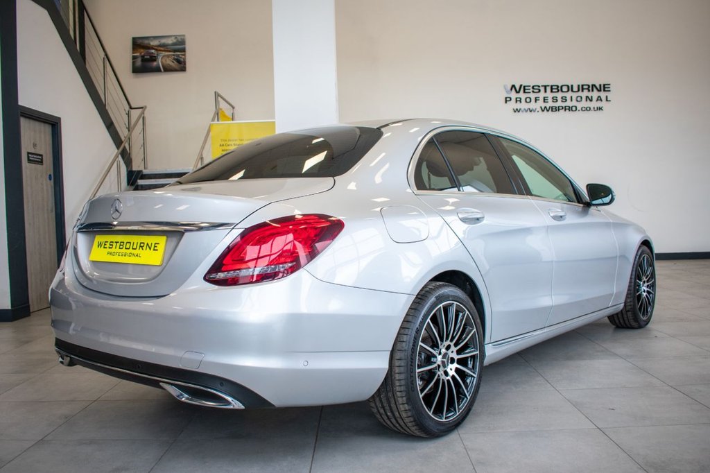 Used Mercedes-Benz C Class 2018 for sale - 76569802: Photo 5