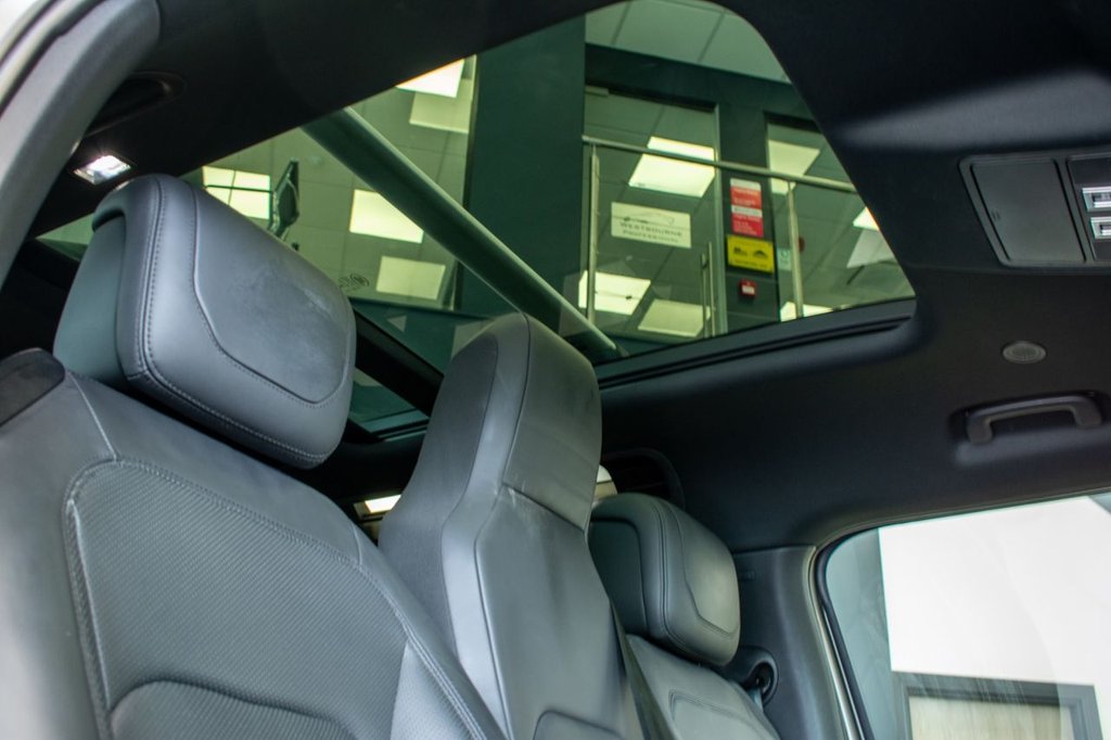 Used Land Rover Defender 2022 for sale - 77904965: Photo 30