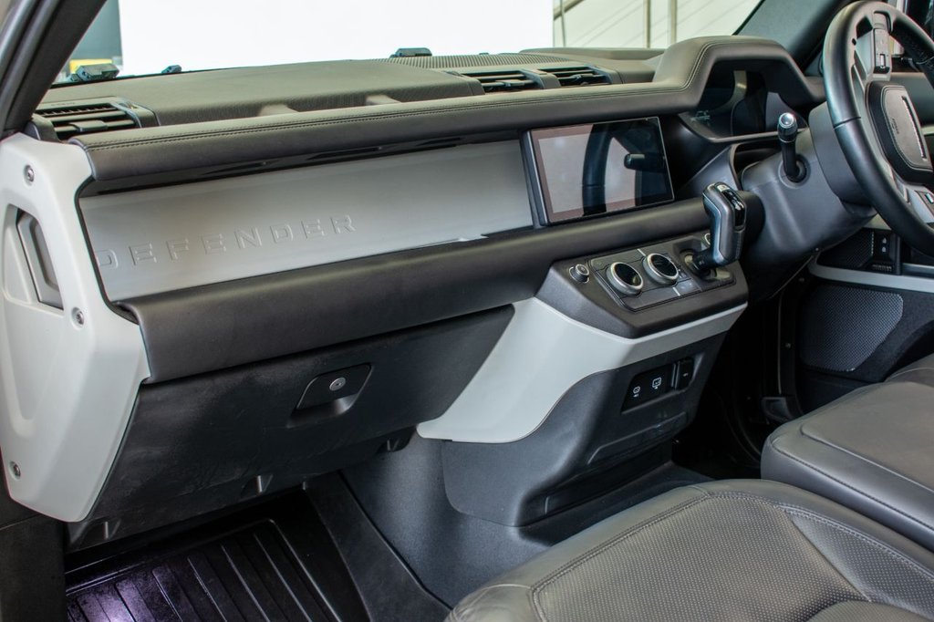 Used Land Rover Defender 2022 for sale - 77904965: Photo 38