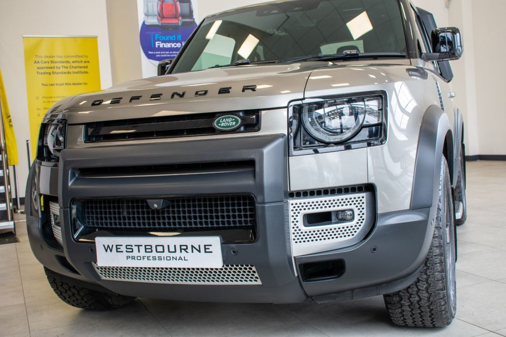 Used Land Rover Defender 2022 for sale - 77904965: Photo 39