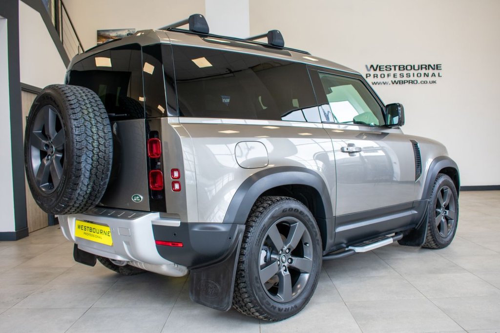 Used Land Rover Defender 2022 for sale - 77904965: Photo 5