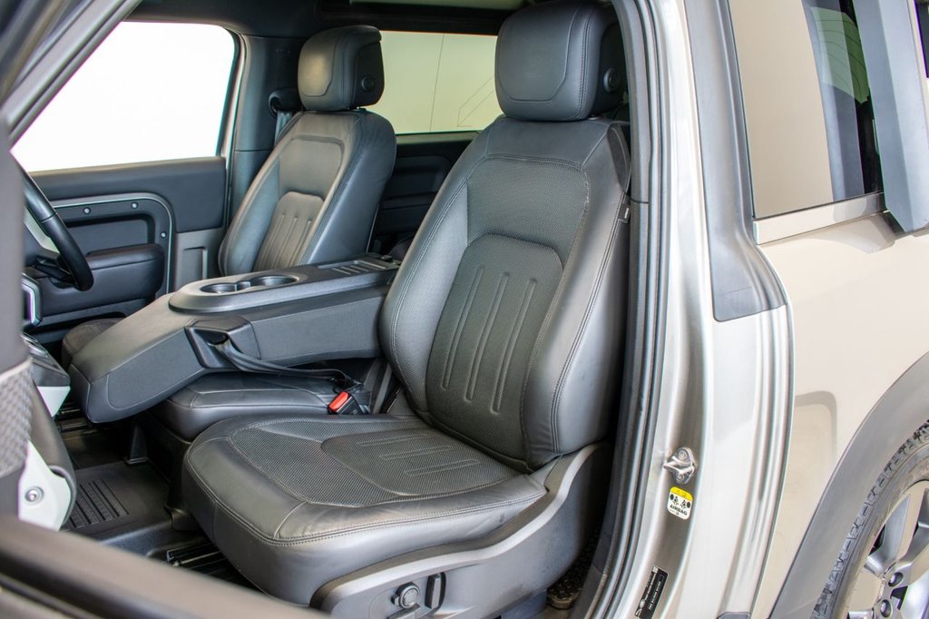 Used Land Rover Defender 2022 for sale - 77904965: Photo 9