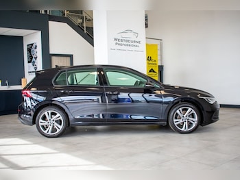 Used Volkswagen Golf 2022 for sale - 76010100: Photo