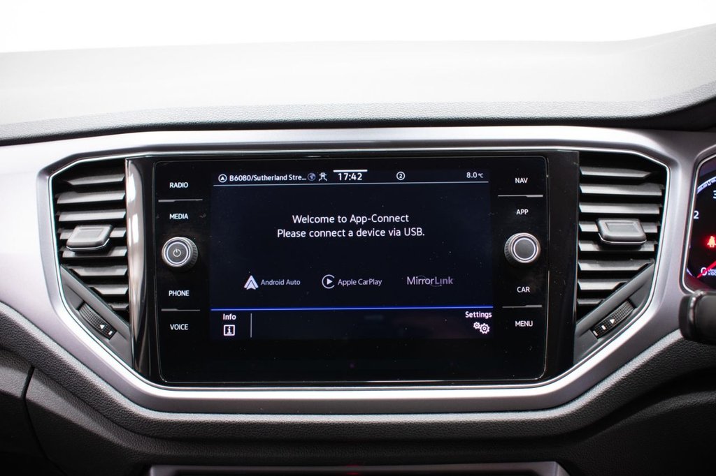 Used Volkswagen T-Roc 2022 for sale - 77341260: Photo 26