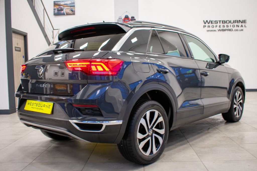 Used Volkswagen T-Roc 2022 for sale - 77341260: Photo 5