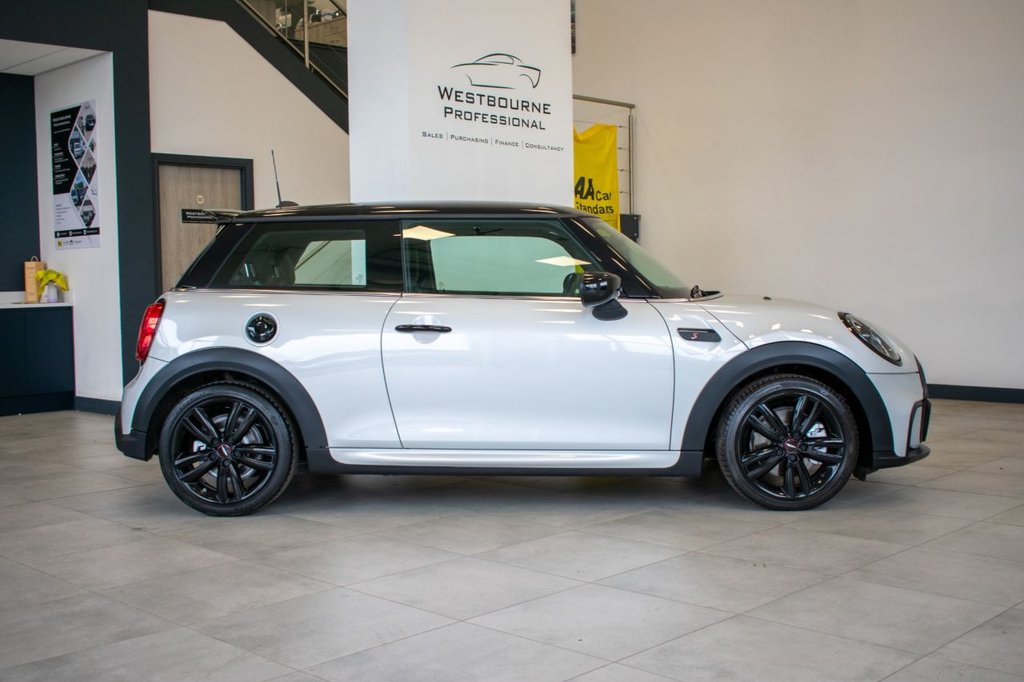 Used MINI Hatch 2021 for sale - 76105441: Photo 3