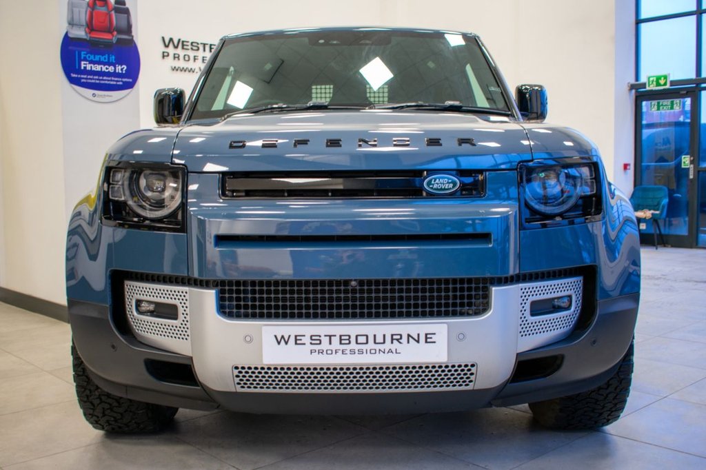 Used Land Rover Defender 2024 for sale - 77546869: Photo 14