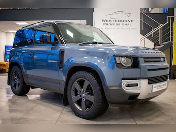 Used Land Rover Defender 2024 for sale - 77546869: Photo