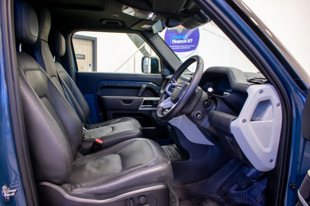 Used Land Rover Defender 2024 for sale - 77546869: Photo 7