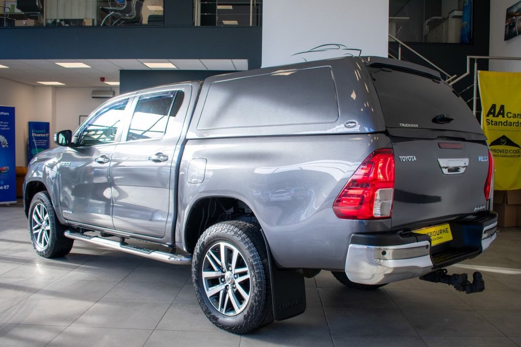 Used Toyota Hilux 2019 for sale - 77383858: Photo 11