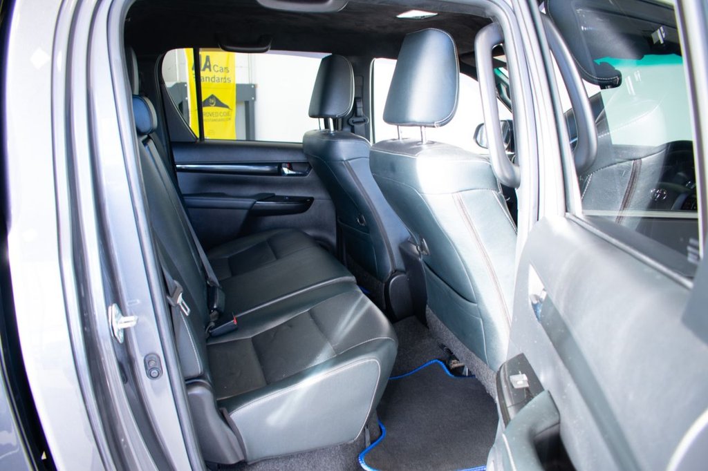 Used Toyota Hilux 2019 for sale - 77383858: Photo 15