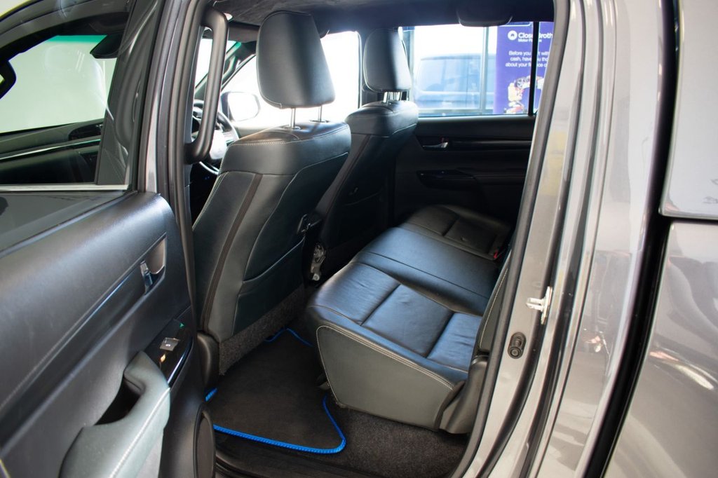 Used Toyota Hilux 2019 for sale - 77383858: Photo 17