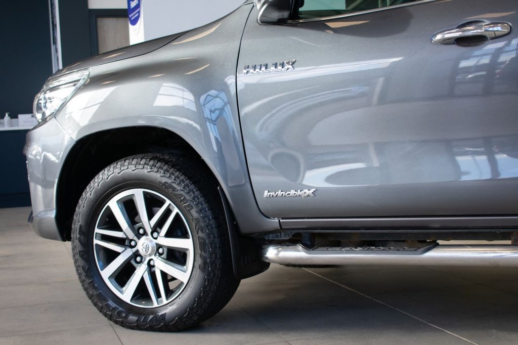 Used Toyota Hilux 2019 for sale - 77383858: Photo 19
