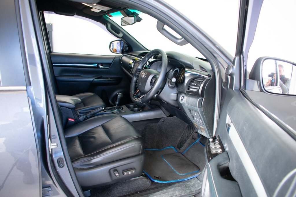 Used Toyota Hilux 2019 for sale - 77383858: Photo 6
