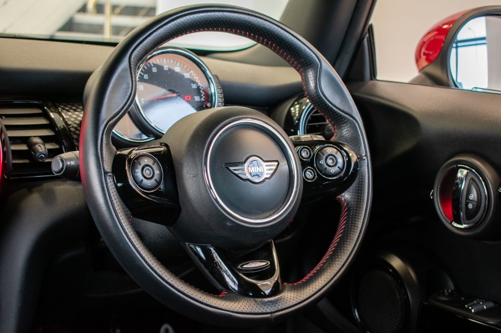 Used MINI Hatch 2015 for sale - 76820499: Photo 27