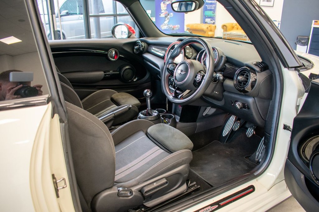 Used MINI Hatch 2015 for sale - 76820499: Photo 6