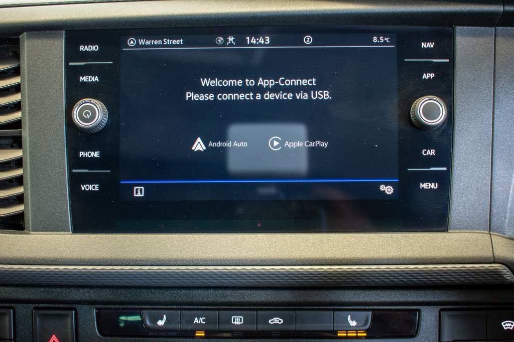 Used Volkswagen Transporter 2024 for sale - 76632209: Photo 27