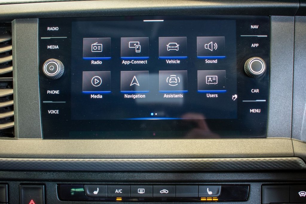 Used Volkswagen Transporter 2024 for sale - 76632209: Photo 32